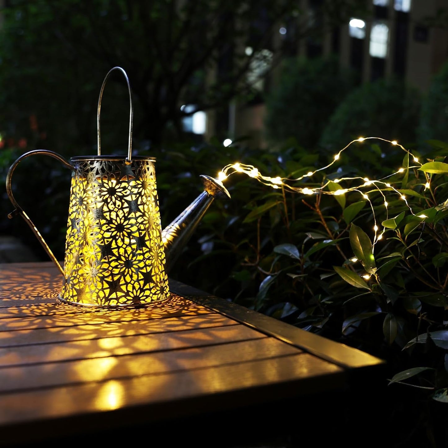 Solar Watering Can Lights, Large Retro Metal Hanging Solar Lights Outdoor Waterproof, Mother's Day Birthday Gifts for Women Mom Grandma Garden Yard Light LED Decoration Outside for Porch Lawn Patio