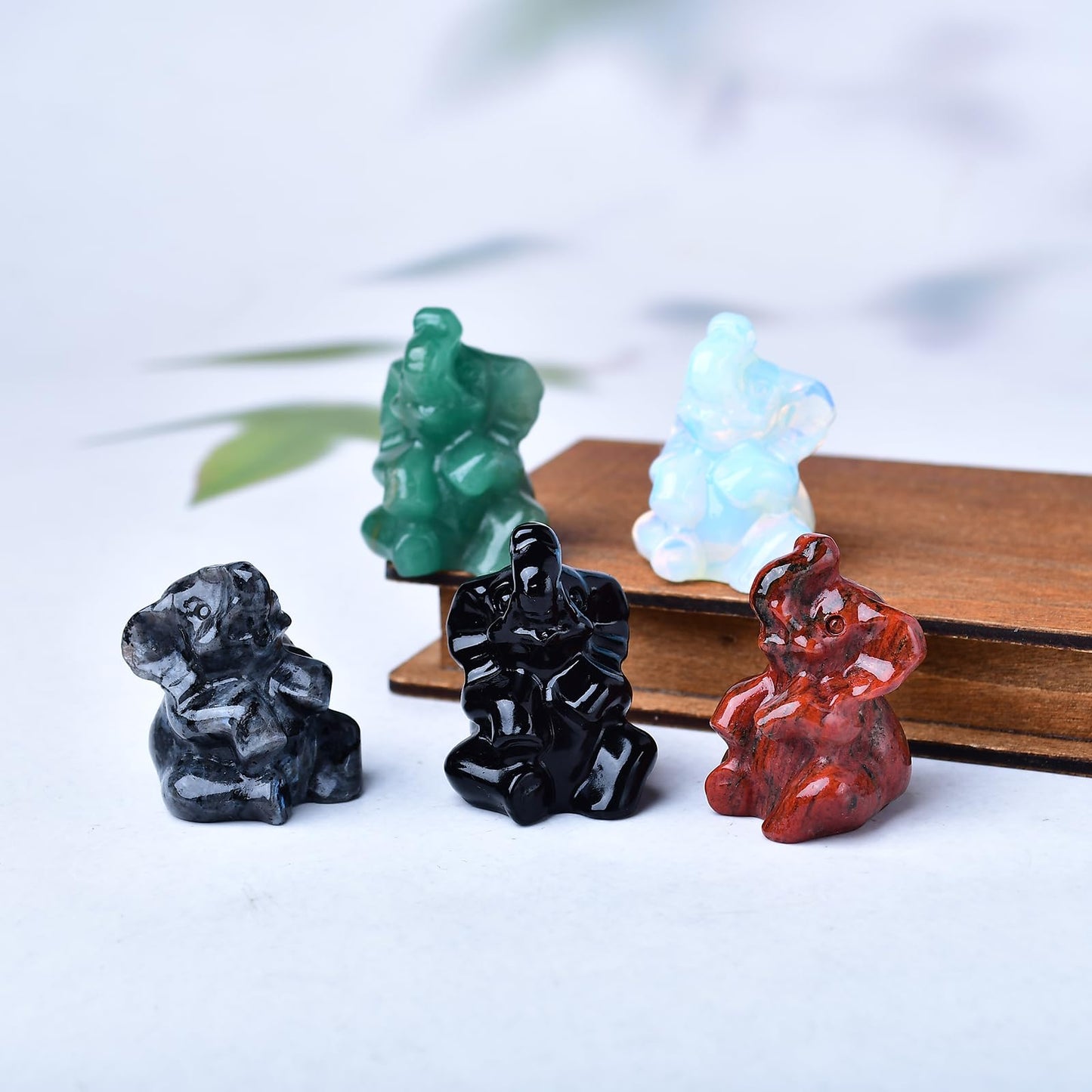 WUYOUSHI Green Aventurine Elephant Decor Figurine Crystals and Healing Stones Elephant Statue Polished Pocket Gemstones Bedroom Office Desk Home Decoration A Lucky Decoration