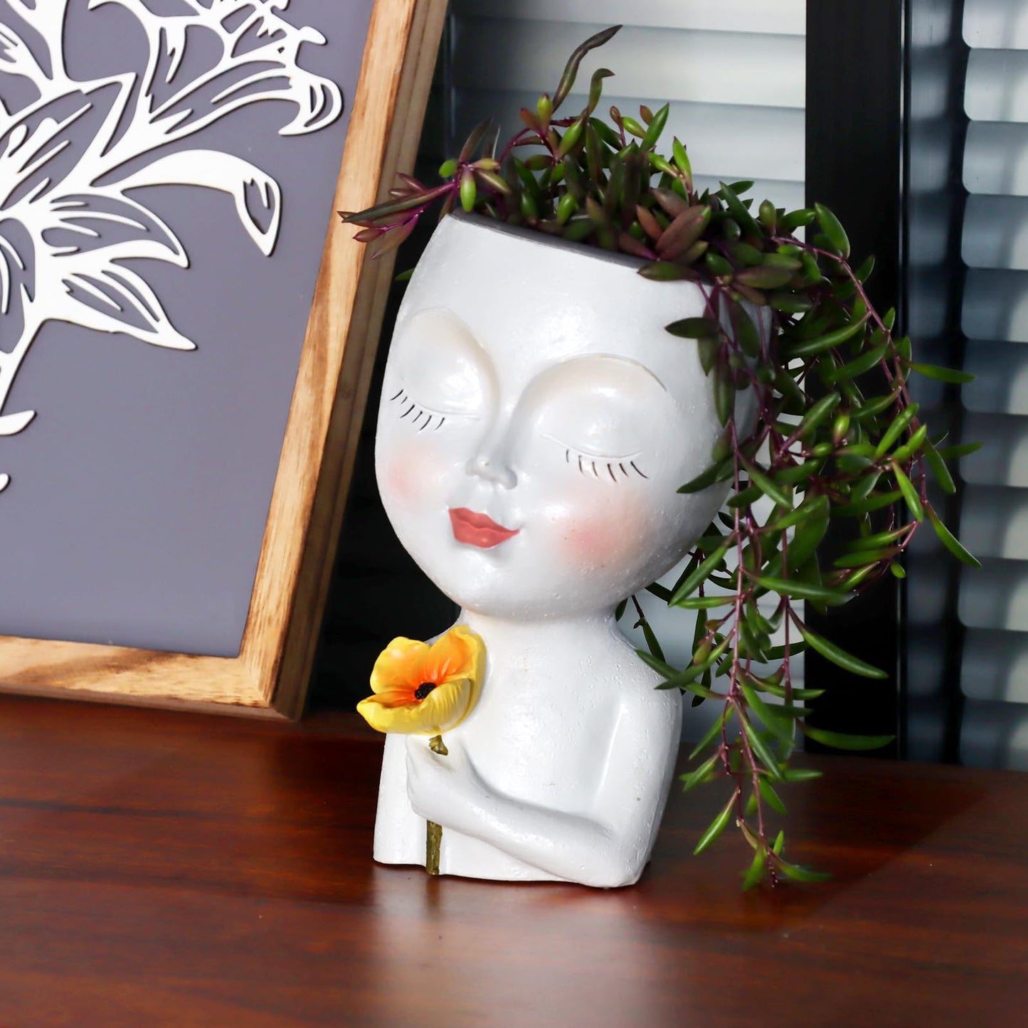 Meltset M Face Planter Pot Head Planter for Indoor Plants, Cute Girl Holding Poppy Flower Pot with Drainage Hole, Resin Succulent Cactus Planter, Unique Gardening Gifts for Women Mom Teacher (White)