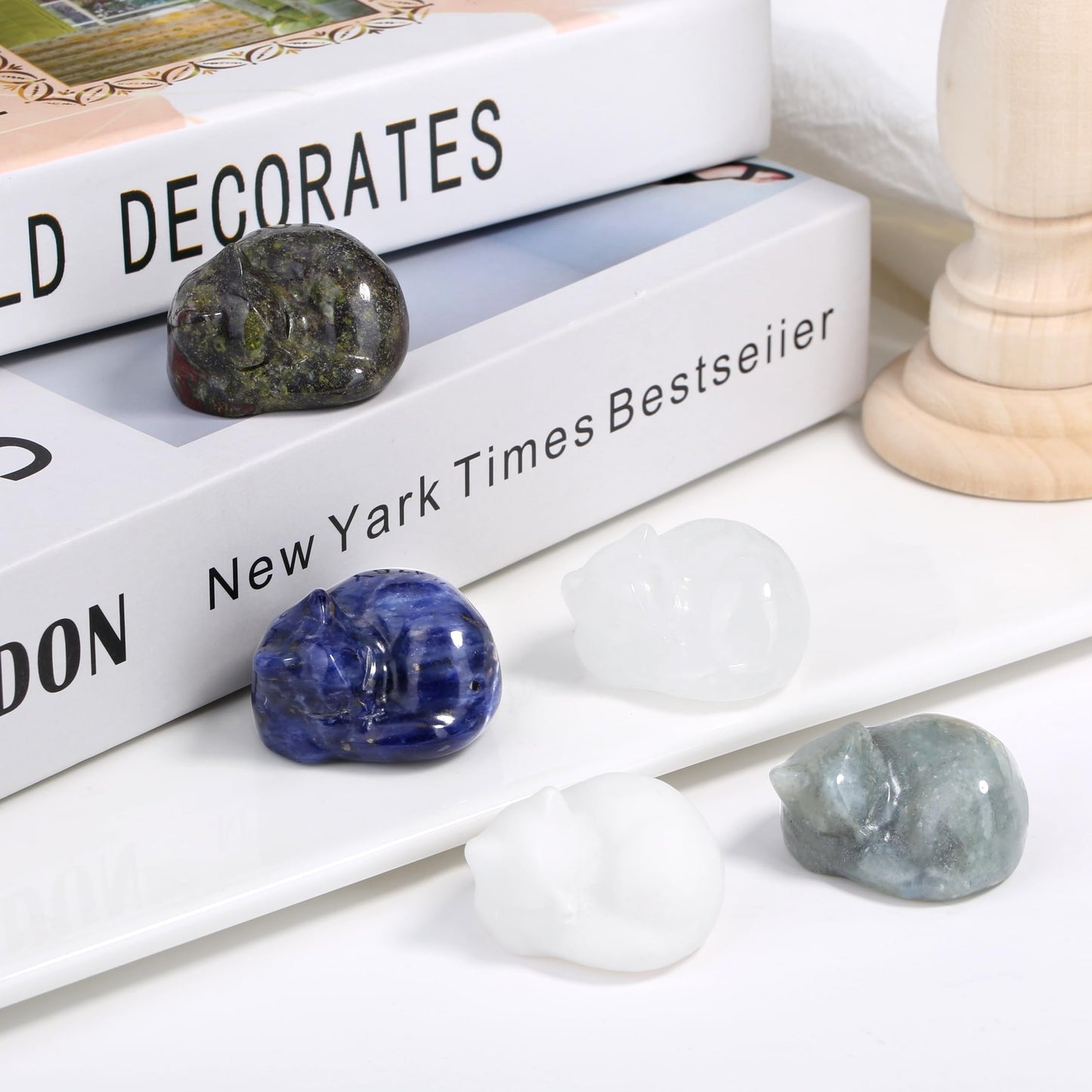 QINJIEJIE Dragon Blood Stone Cat Decor Healing Crystal Figurine Blue Cat Statue Polished Gemstones Cute Kitten Gifts Stocking Stuffers Home Office Desk Decor Cats Gifts for Cat Lovers Men 1.6"