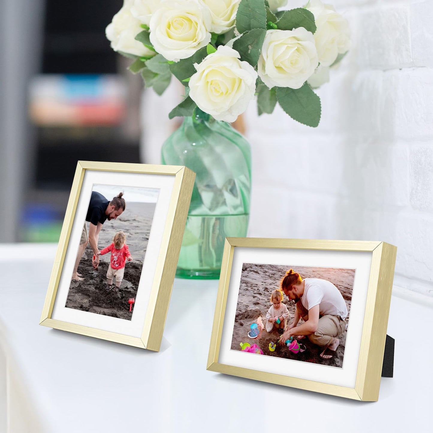 Golden State Art, Gold 5x7 Aluminum Picture Frame - Display Photos 4x6 with Mat or 5x7 inch Without Mat - Shatter-Resistant Glass Metal Photo Frame for Wall or Tabletop Display (2 Pack)