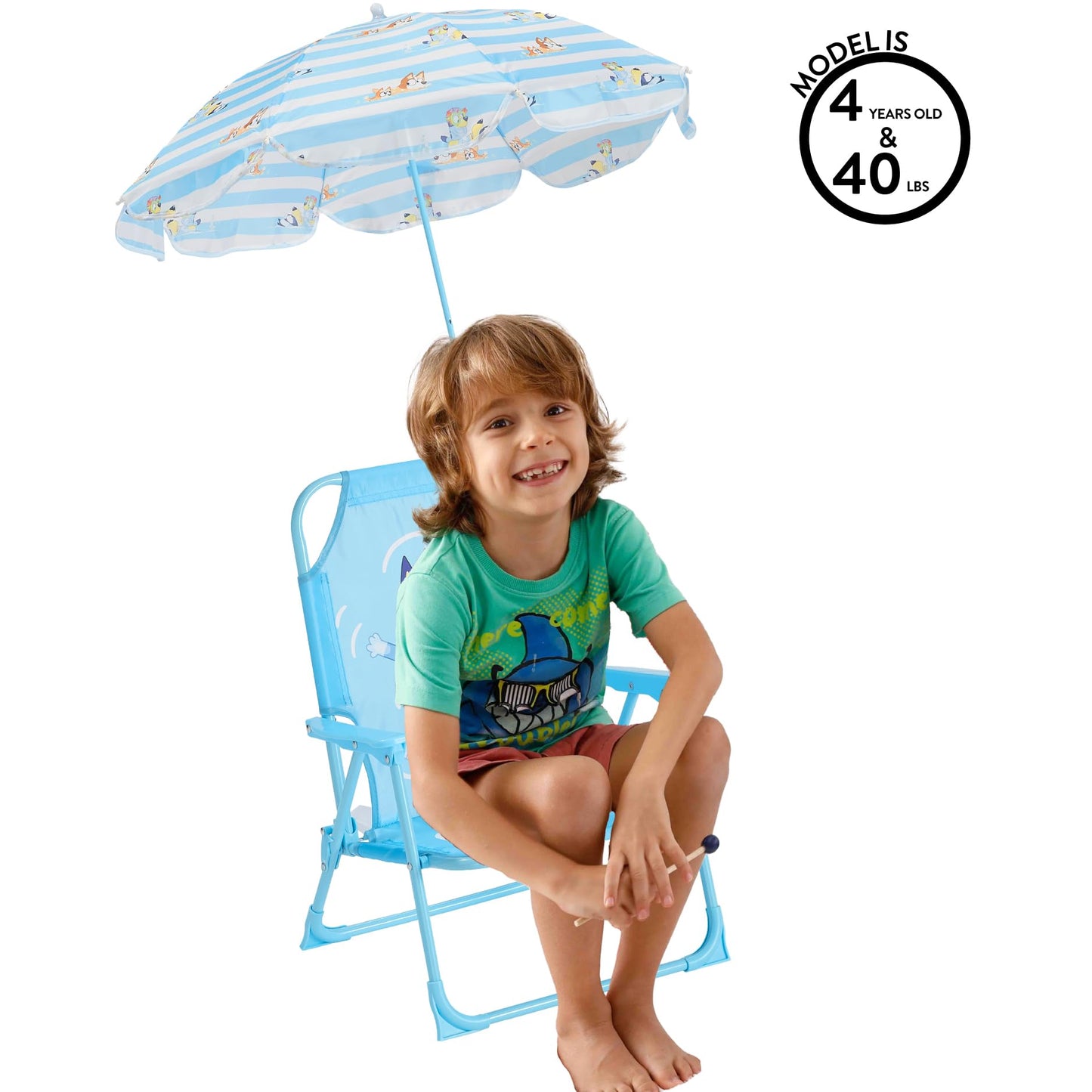 Idea Nuova Bluey Kids Outdoor Folding Beach Chair with Umbrella,Portable Camp Chair for Ages 3+, Lightweight & Compact for Beach, Camping, and Backyard
