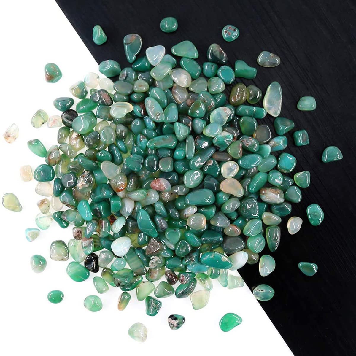 WAYBER Natural Green Agate Pebbles, 1 Lb/460g Decorative Rocks Non-Toxic Crystal Stone Irregular Quartz Gemstone Crushed Pieces Tumbled Stone Chips for Jewelry Making/Home Decoration