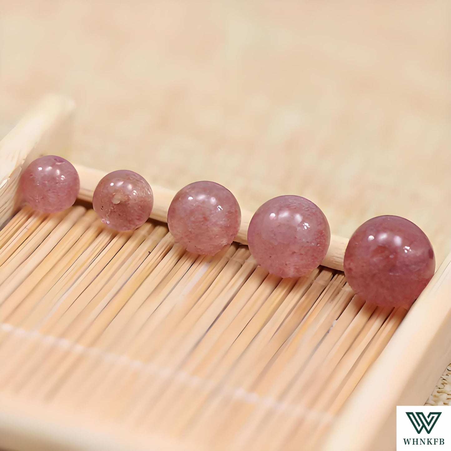 WHNKFB 10mm 50PCS Natural Strawberry Quartz Round Beads, Loose Crystal Beads with Strawberry Seed-Like Contents for Jewelry Making Craft - 6mm 8mm 10mm Options with Free Elastic Cord