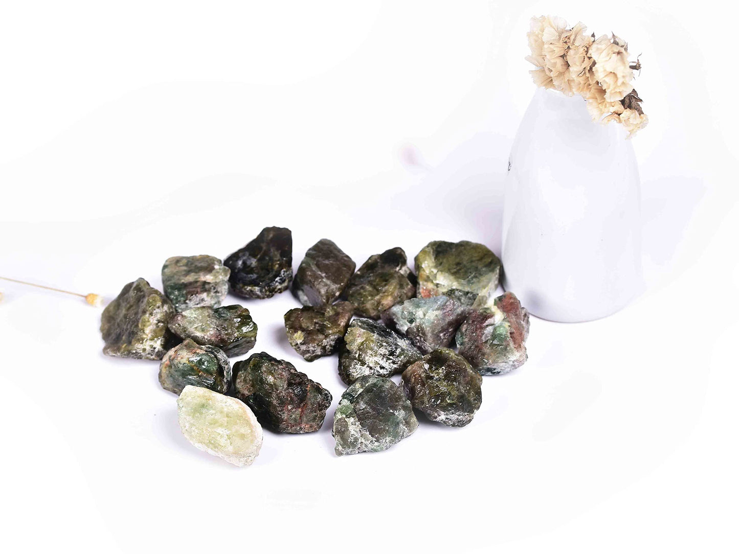 JIC Gem 12-16Pcs 0.7 Lbs Natural Green Apatite Quartz Crystals Bulk raw Stones Irregular Shape Madagascar Natural Quartz Crystals Rough Stones