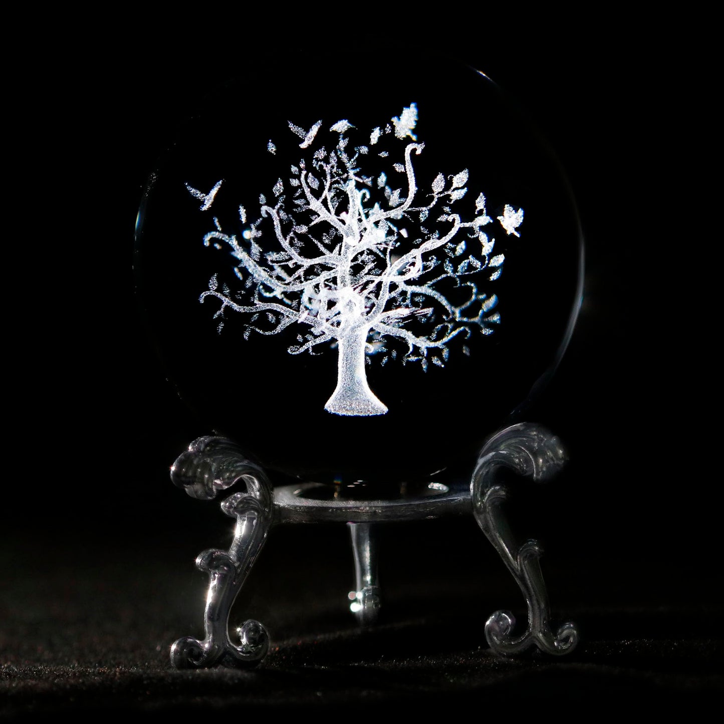 60mm Tree of Life Crystal Ball with Stand 3D Laser Engraved Life Tree Figurine Crystal Paperweight Decoraive Quartz Glass Ball Sphere Home Decor Table Craft