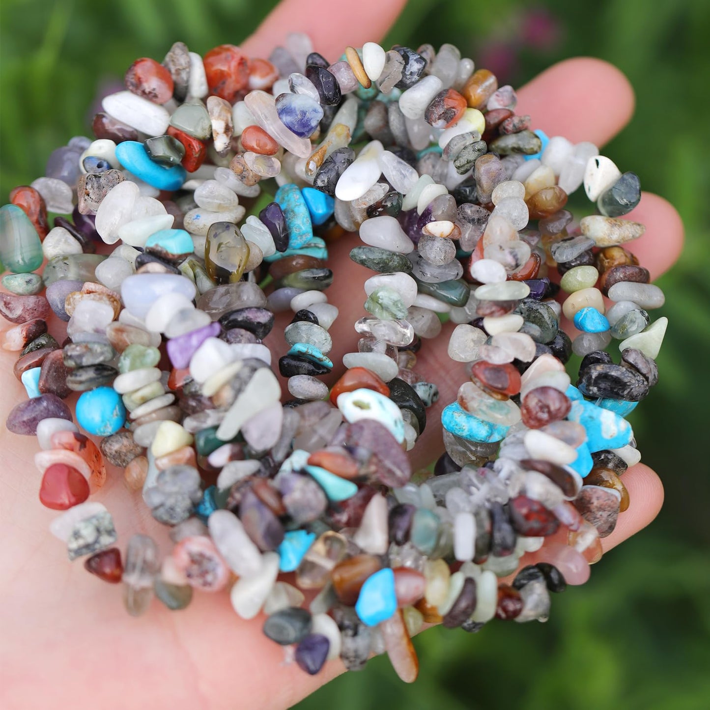 400pcs Natural Chip Stone Beads for Jewelry Making Multicolor 5-8mm Irregular Gemstones Healing Crystal Loose Rocks Bead Hole Drilled for Ring Earrings Necklace Bracelet Making DIY Art Crafts