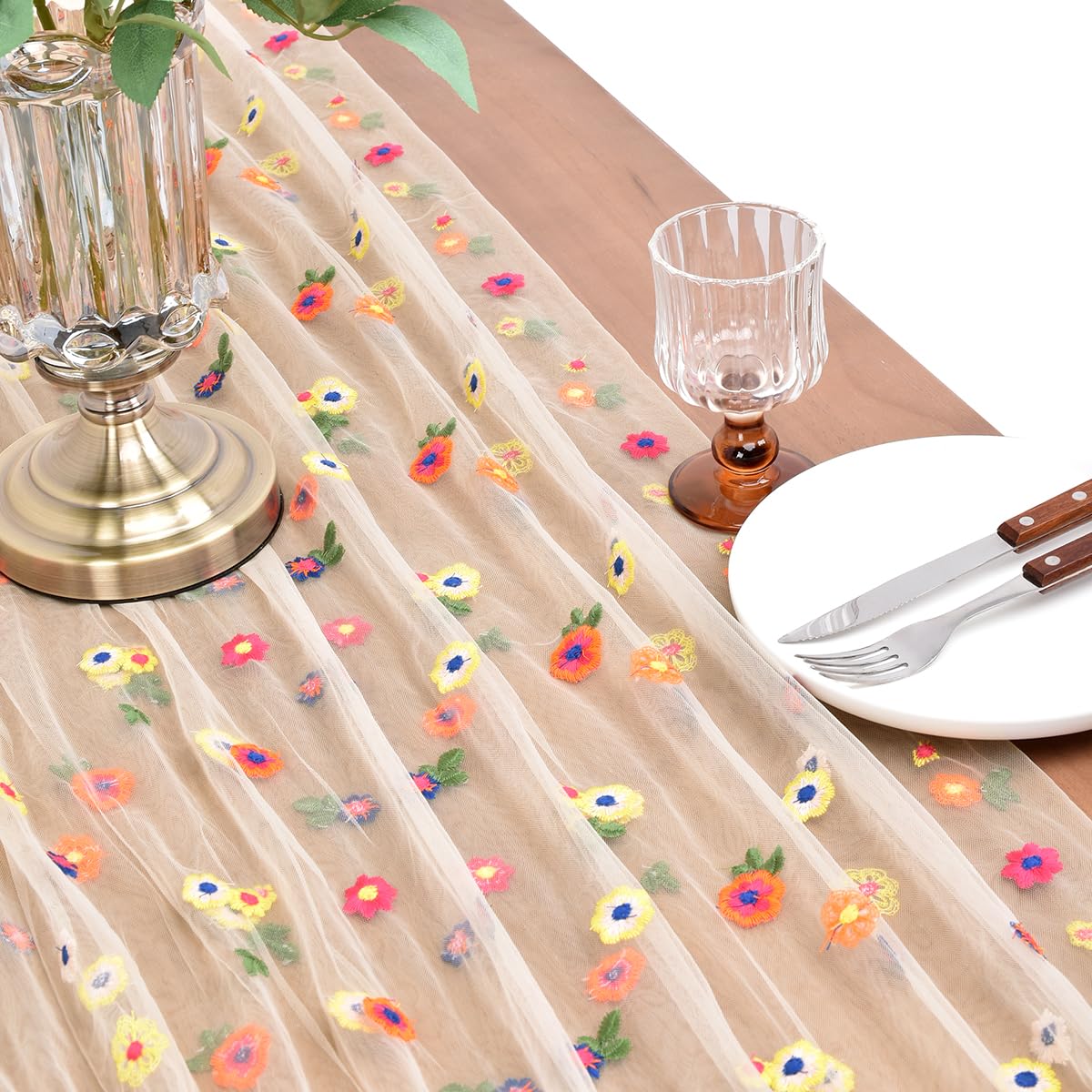 Joanlody Champagne Embroidery Daisy Spring Summer Table Runner 10ft Florals Seasonal Easter Tulle Table Runner Holiday Kitchen Dining Table Decoration for Home Party Indoor