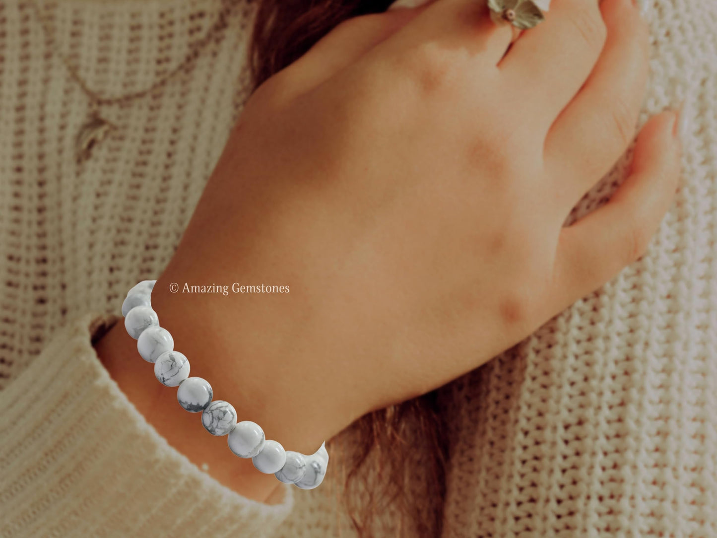 Amazing Gemstone Crystal Bracelet for Women Men's Gifts - Protection Healing Crystal Bracelet - 8mm Gemstone Beaded Stretchable Bracelet Pulseras Para Hombres Mujer Stocking Stuffers Mothers Day Gift (Howlite)