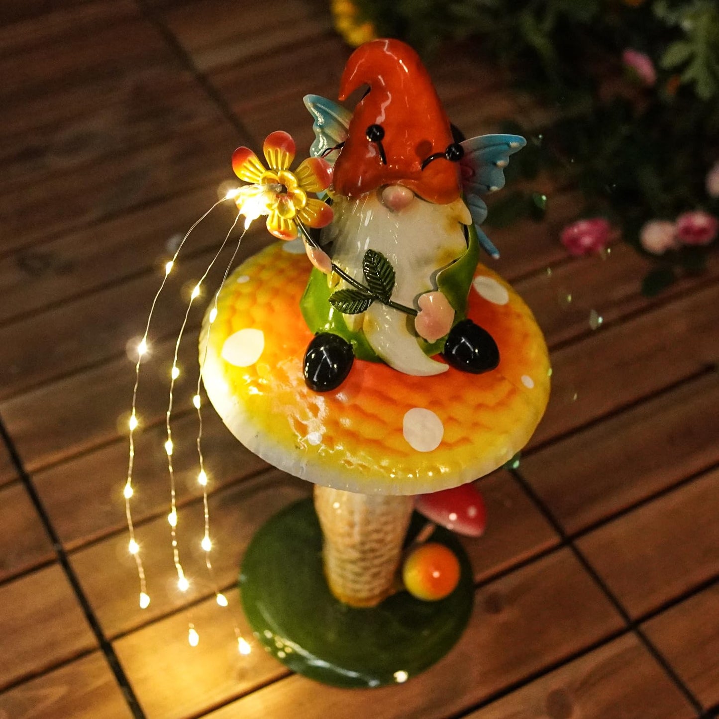 HONGLAND Solar Garden Gnome Figurine, Waterproof Outdoor Mushroom Decor with Solar Outdoor Lights for Yard, Patio, Lawn Ornaments, Ideal Gifts for Mom Grandma Women, Housewarming Gifts-16.5"