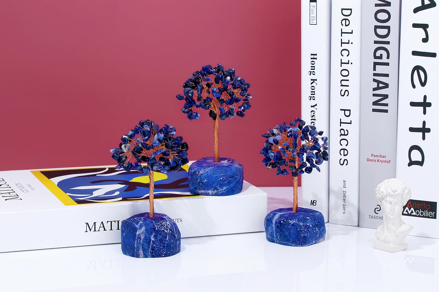 QINJIEJIE Blue Sodalite Healing Crystal Tree Decor Natural Stone Gemstone Room Office Desk Decor Gem Base Copper Wire Money Tree of Life Reiki Book Shelf Decorations Spiritual Yoga Gift for Women