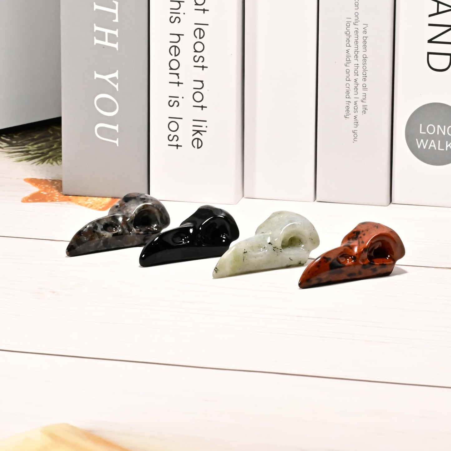 DZJXBZhu Flame Stone Raven Skull Figurine Crystal Healing Stone Spiritual Meditation Pocket Figurine Natural Gemston Hand Carved Polished Home Room Office Desk Decoration Gift Collect