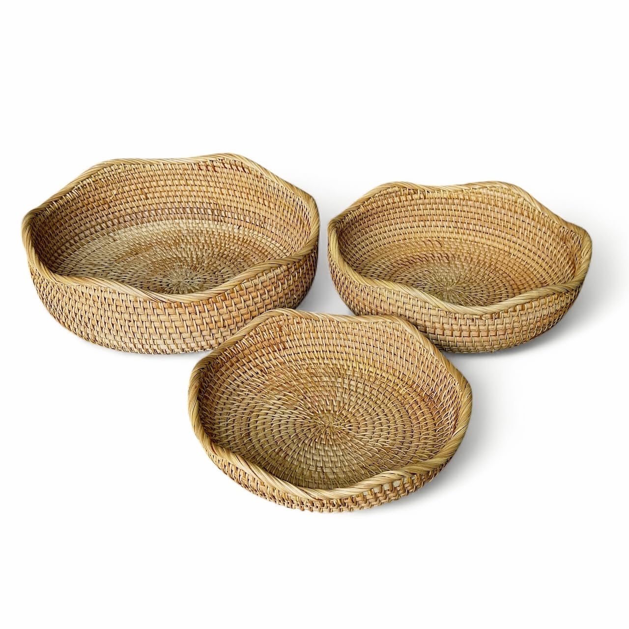 PYNAMIS 3 Pack Natural Rattan Round Wave Bread Basket, Fruit Bowl, Bread Basket Small Wicker Basket, Handmade Rattan Kitchen Decor, Fruit Storage, Basket Organizing, Set of 3 Size