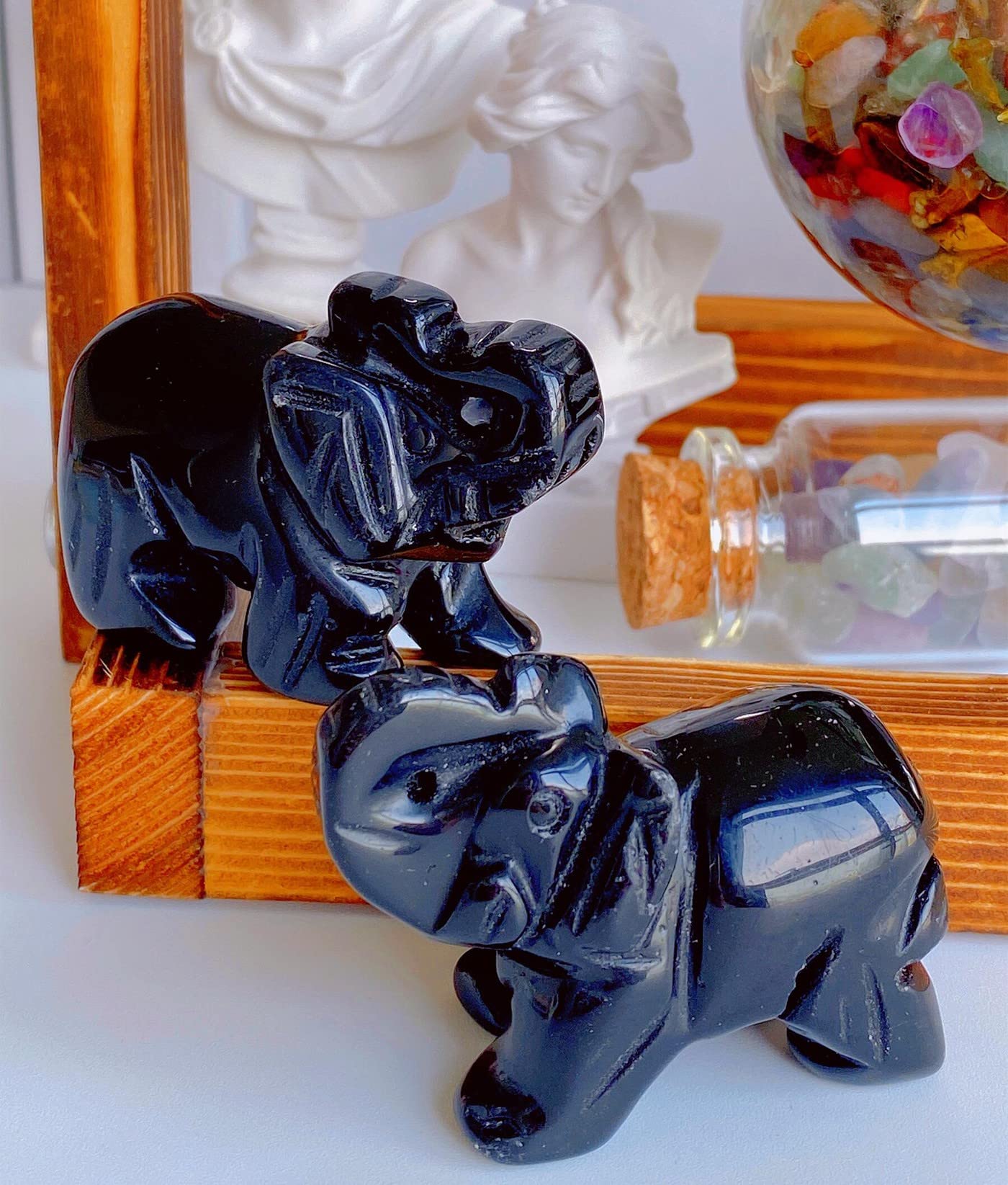 QINJIEJIE Black Obsidian Elephant Decor Crystals Pocket Natural Stone Statue Guardian Polished Figurine Hand-Carved Sculpture Spiritual Cute Office Room Cute Desk Decoration Gift for Women Men