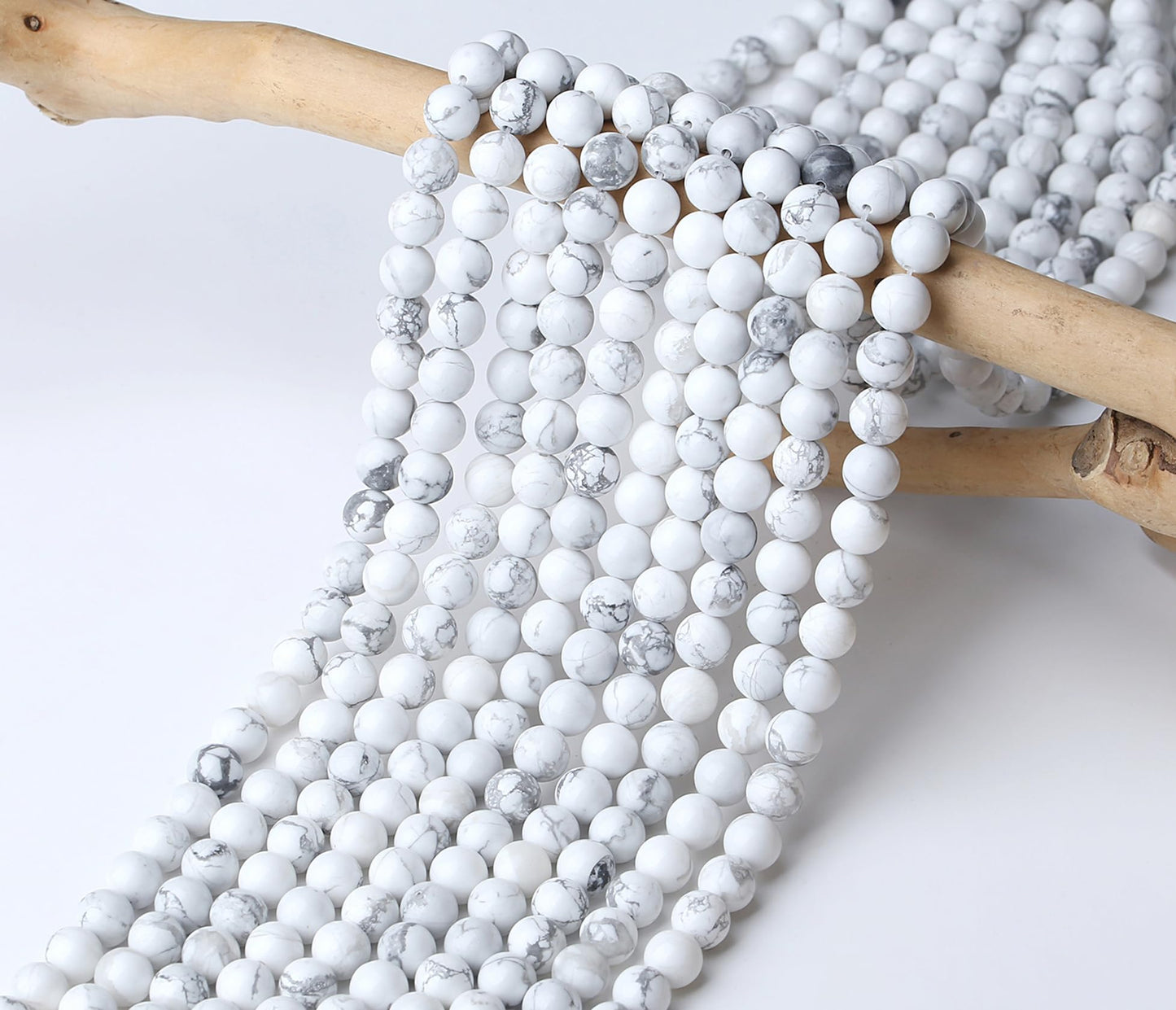 NUKAYAI Natural White Howlite Beads 100Pcs 8mm Crystal Beads Loose DIY Round Stone Bead for Bracelet Necklace Earrings Making