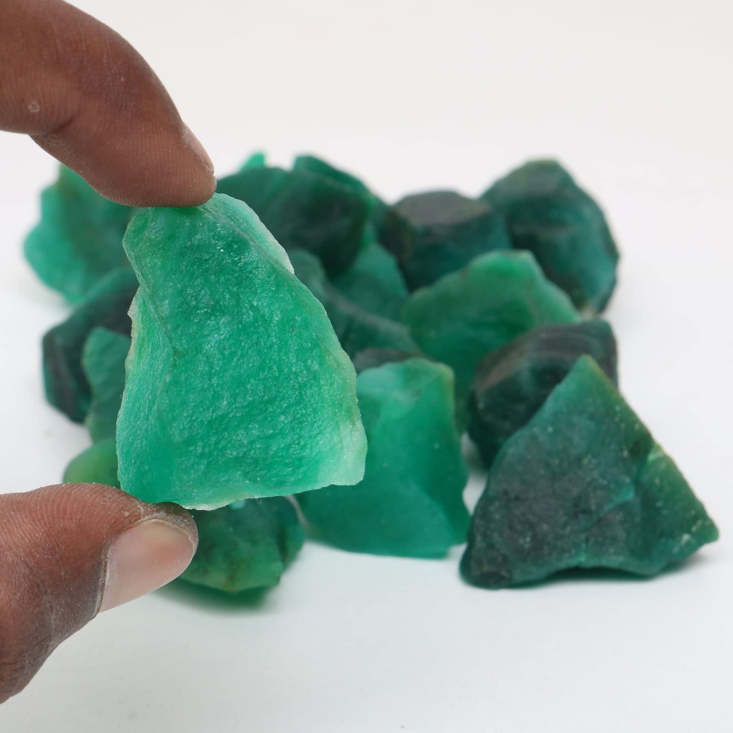 REAL-GEMS Natural Raw Healing Crystals Rough Stones for Tumbling, Cabbing, Polishing, Wire Wrapping, Wicca & Reiki Crystal Healing, Mix Gemstones,7 Chakra (Green Emerald)