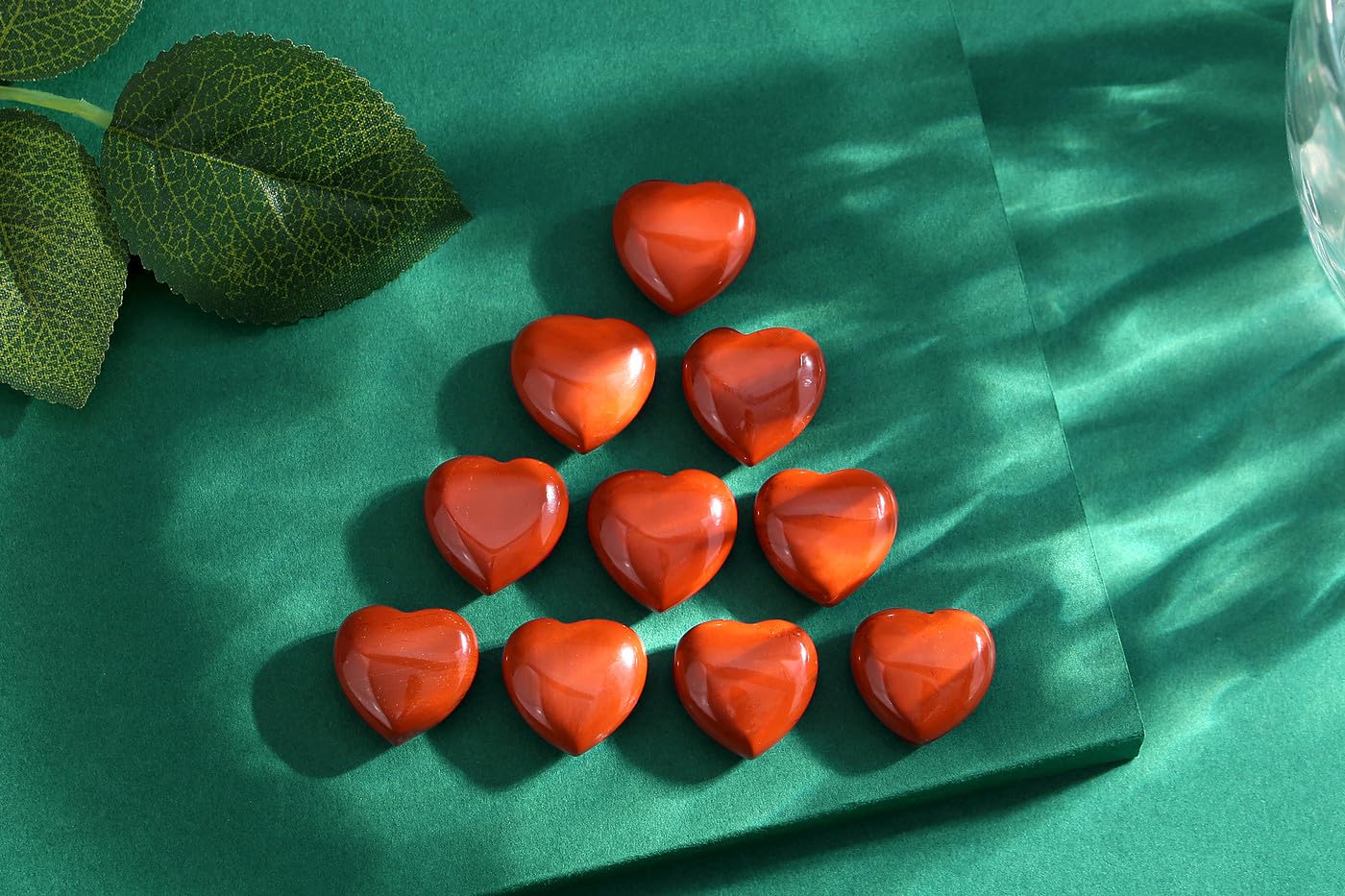 QINJIEJIE 10PCS Red Jasper Heart Crystals Thick Stones Love Shaped Gemstones Palm Crystal Bulk Polished Thumb Stones Set Wholesale Hand Carved Worry Stone Reiki Energy Balancing Meditation Mini Gift