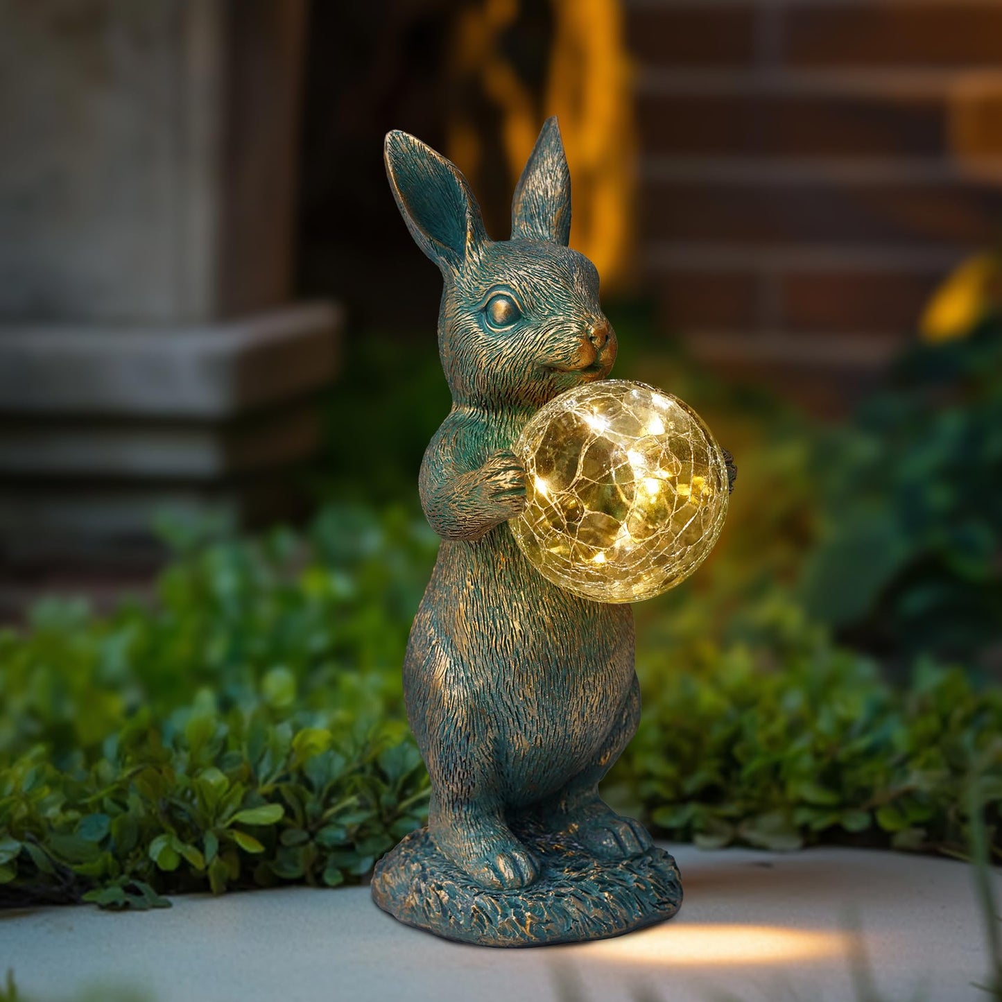 zuzuzen Solar Rabbit Statue with LED Lights, Outdoor Garden Decor, Bunny Figurine for Patio Yard, Lawn Ornament, Easter & Housewarming Gift