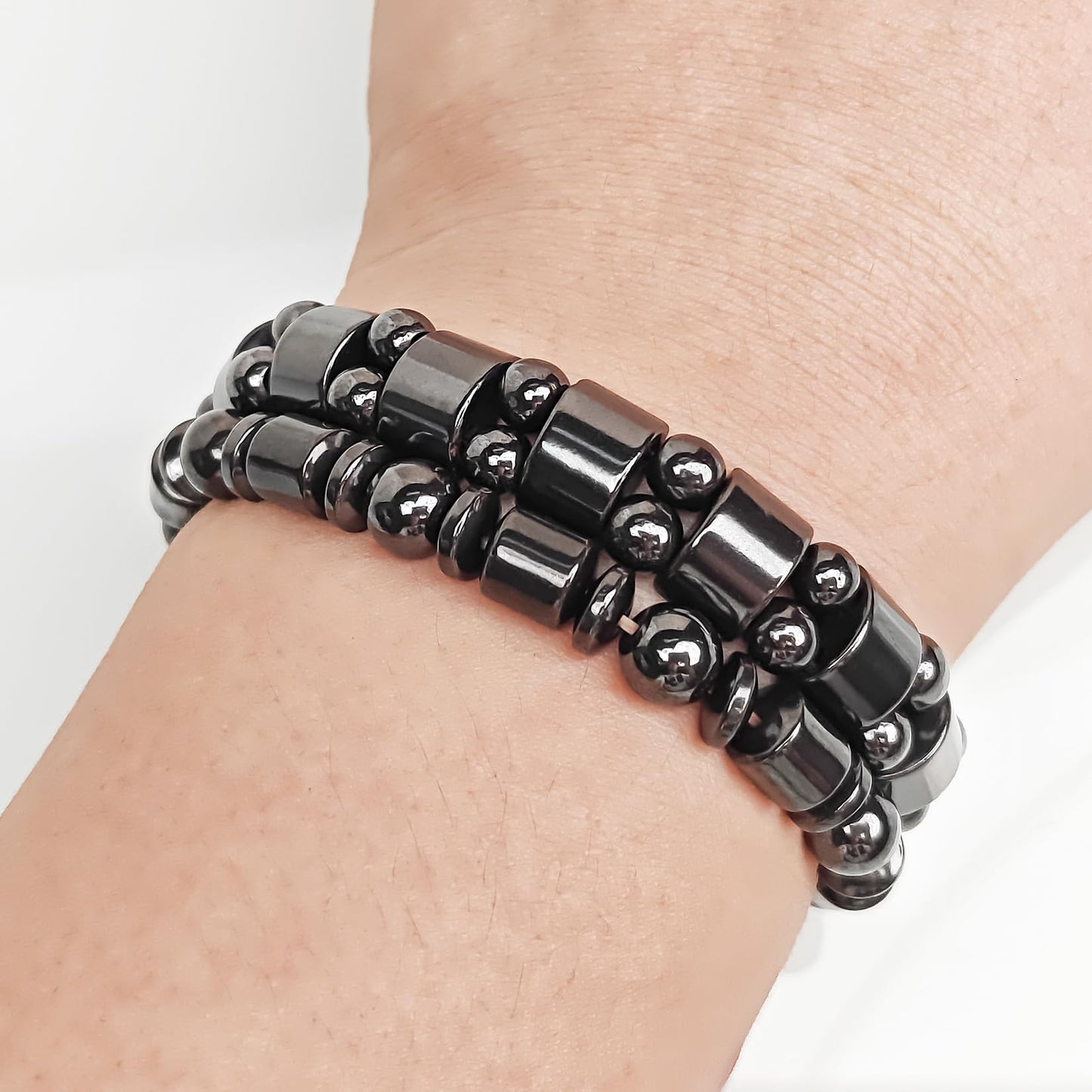 VIKI LYNN 2 Pcs Hematite Magnetic Bracelets for Women and Men Hematite Magnetic Stone Beads Adjustable Magnetic Bracelet Wristband Dainty Jewelry Gift for Mom, Dad, Wife, Friend, Couple