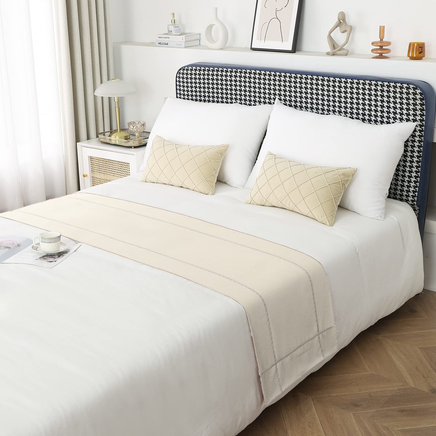JADE POKE Bed Runner - 210 x 50 cm, Queen & Full Size, Beige Bed Throws Decorations for Bedroom, Hotel, Wedding Room
