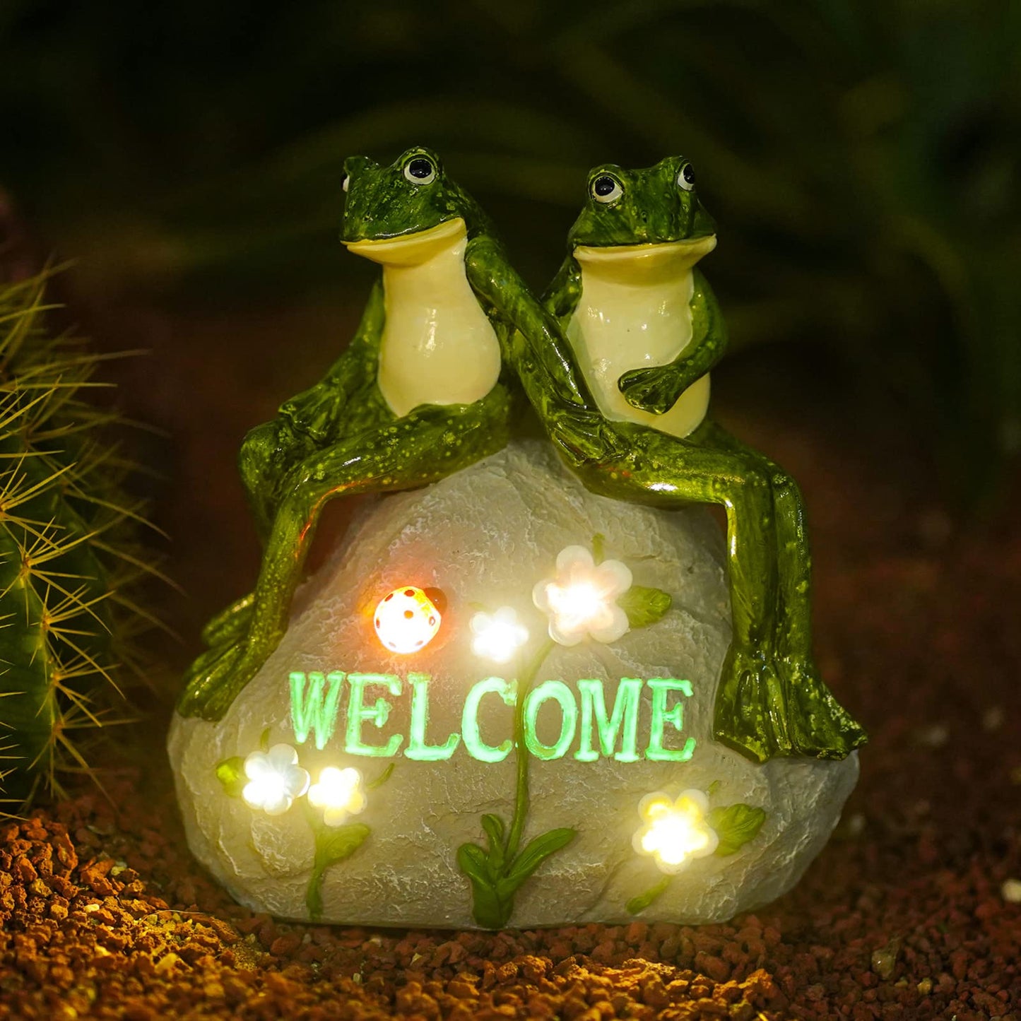 Nacome Solar Garden Outdoor Statues Frog with Succulent and 7 LED Lights - Lawn Decor for Patio, Balcony, Yard Ornament for Mom Grandma Women