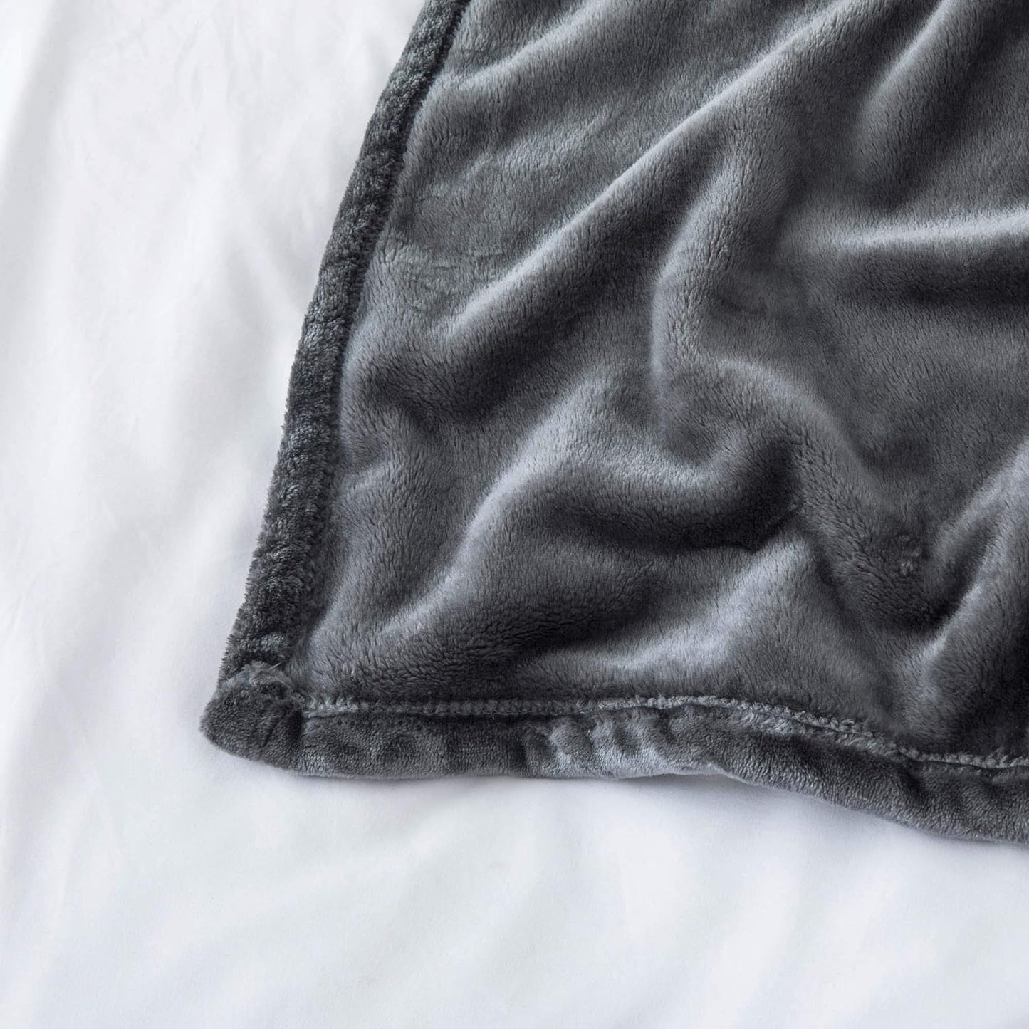 IR Imperial Rooms Fleece Blanket - Super Soft Fluffy Dark Grey Throw Blanket for Sofa and Bed - Warm and Cozy Lightweight 400 GSM Microfiber Bed Throws Blankets, 50x60 Inches (Throw/Travel)