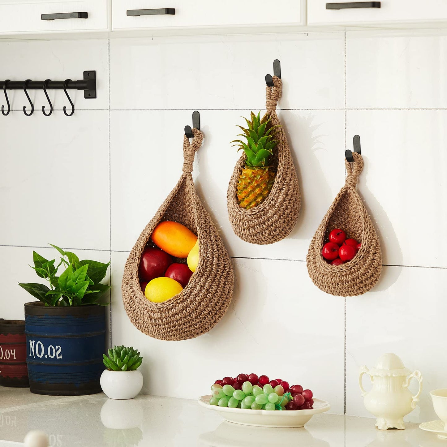 Honeydak Boho Decor Hanging Wall Baskets for Kitchen 3 Pack Teardrop Baskets with Hooks Storage Fruit Onion Vegetable Potato for Home 3 Sizes(Linen,Teardrop,Jute)
