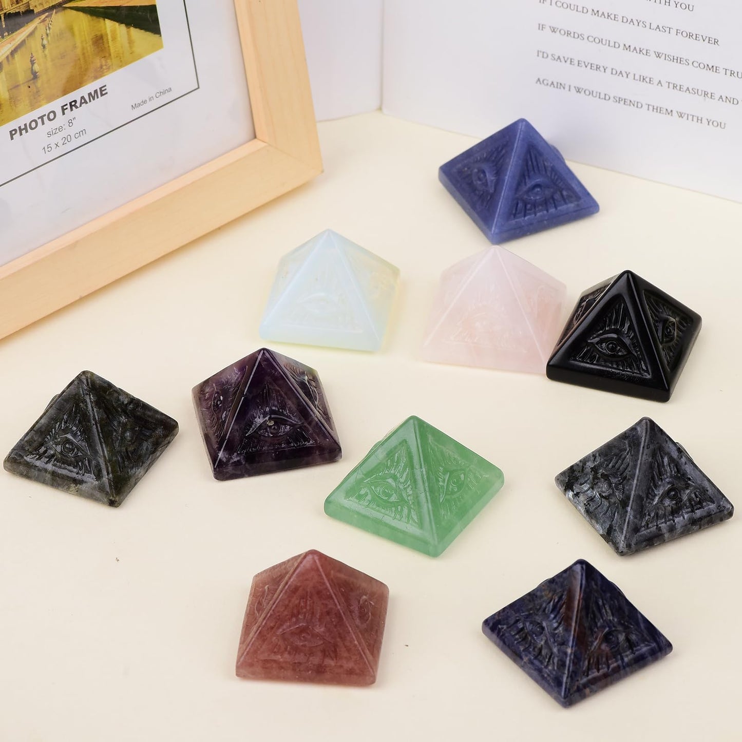 QLRSUXN Fluorite Healing Crystal Pyramid,Natural Stone Green Pyramid for Meditation, Reiki Energy, Chakra Balancing,Energy Enhancement Great Gift for Home Decor, Office Desk, and Spiritual Practices