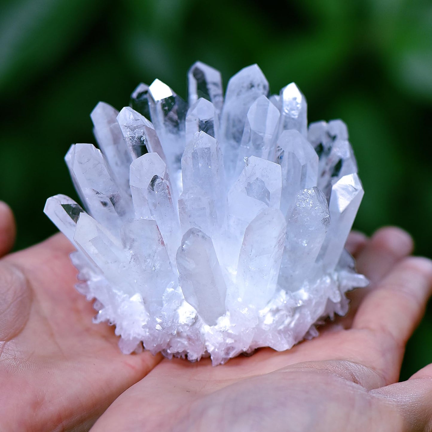 Natural Crystal Cluster Clear Quartz Mineral Crystal Cluster Cluster Healing Ornament Hue Reflection Feng Shui Home Decor (White)