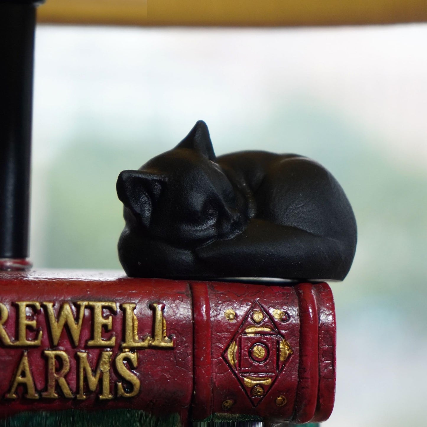OwMell Tiny Sleeping Cat Statue Hand-Carved Healing Stone Gemstone Little Kitten Statue Figurine 2" - Black Obsidian Small