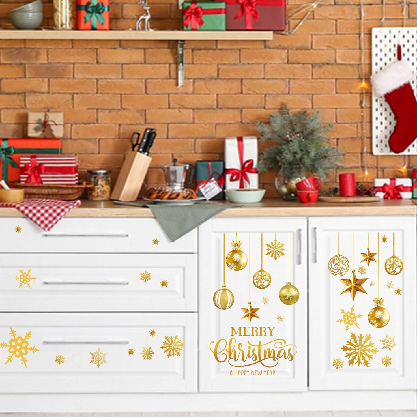 Mfault Merry Christmas Golden Ornament Balls Wall Decals Stickers, Gold Xmas Happy New Year Snowflakes Stars Decorations Bedroom Art, Winter Holiday Home Kitchen Decor