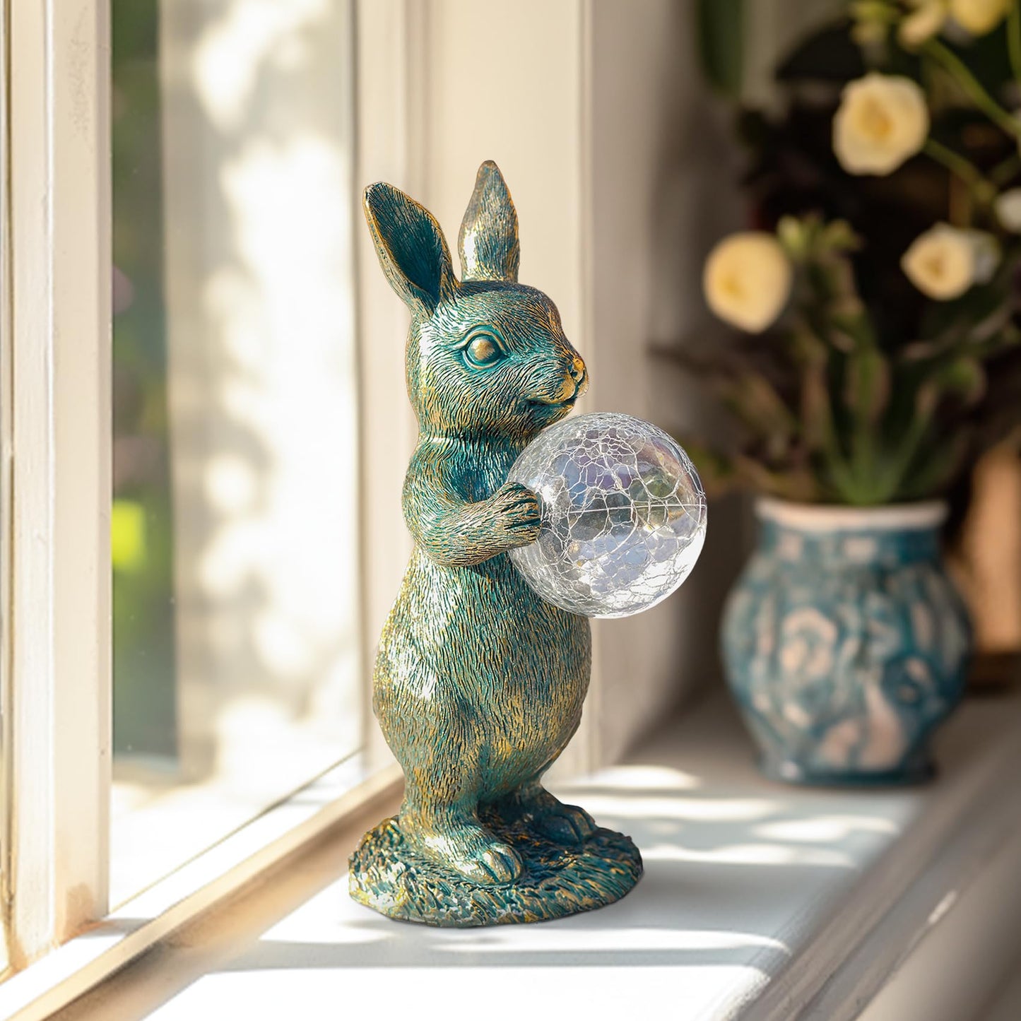 zuzuzen Solar Rabbit Statue with LED Lights, Outdoor Garden Decor, Bunny Figurine for Patio Yard, Lawn Ornament, Easter & Housewarming Gift