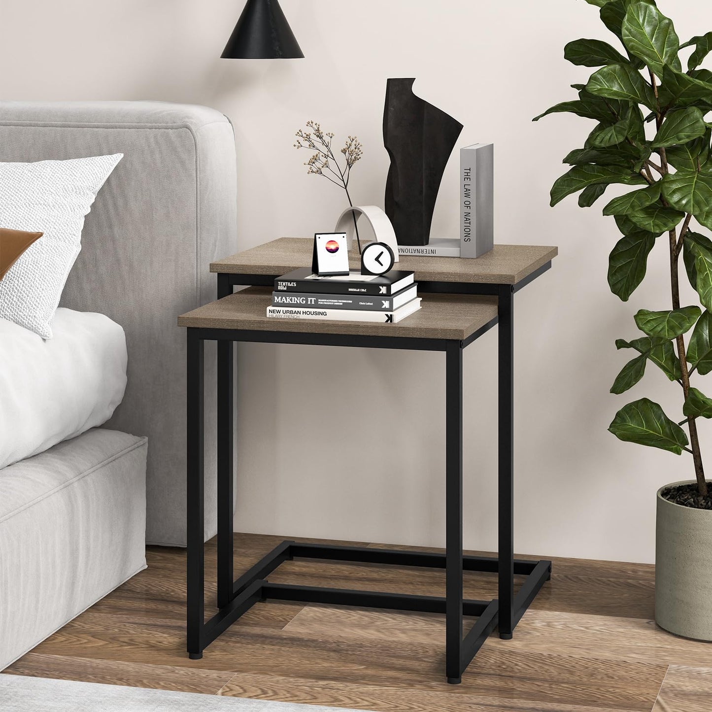 Giantex Nesting Coffee Table Set of 3, Stackable Square End Table w/Wood Grain Tabletop & Heavy-Duty Metal Frame, Farmhouse C-Shaped Accent Table for Small Space, Living Room, Bedroom (Black Oak)