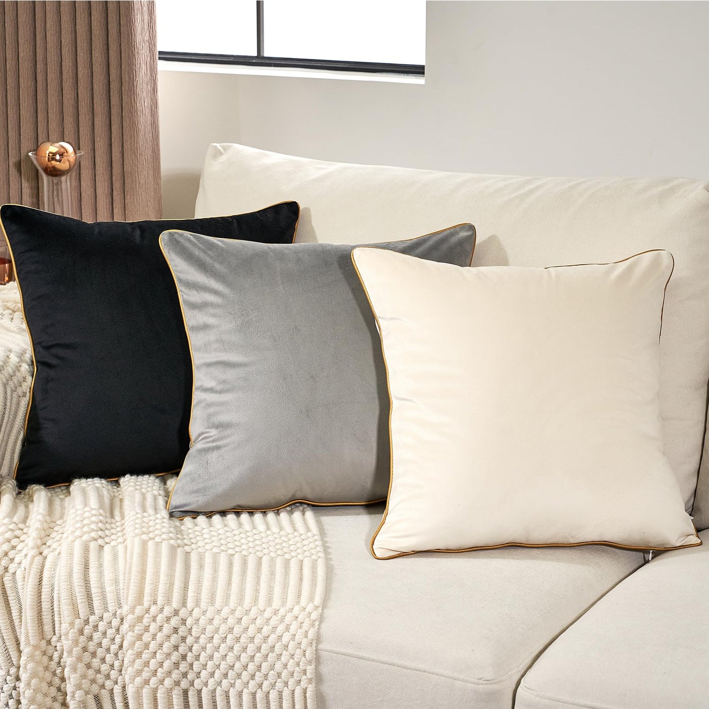 Aeckself Pack of 2 Gray Velvet Pillow Covers 18 x 18 Inch, Modern Luxury Decorative Pillowcase with Gold Trim Edge, Comfortable Soft Solid Cushion Case for Couch Bedroom Living Room