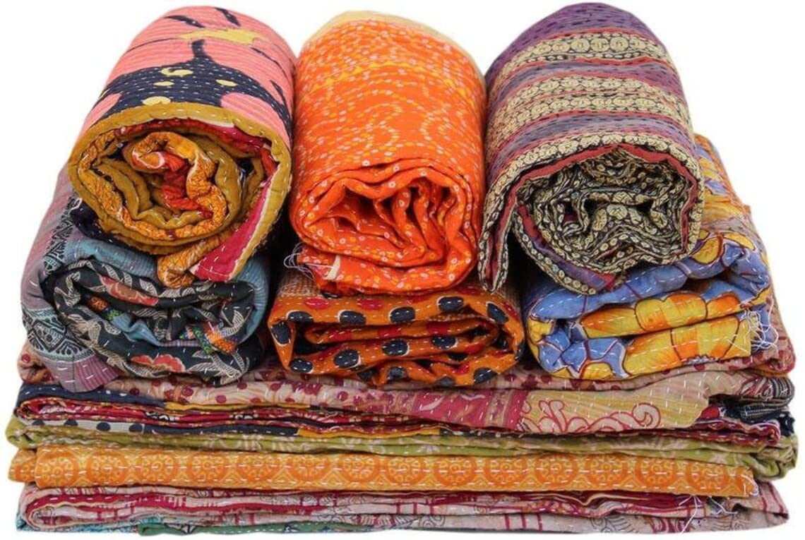 Krati Exports Vintage Kantha Quilts Handmade Old Saree Made gudari Boho Bedding Throw Blanket Bedspread Rally