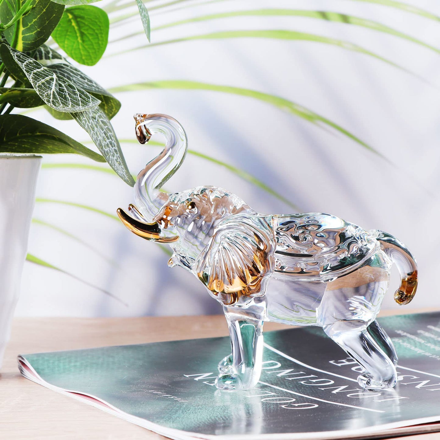 YWHL Handmade Crystal Elephant Figurine Gifts for Women, Elephant Statue Decor Gifts for Animal Lovers, Crystal Animals Figurines for Home Decoration