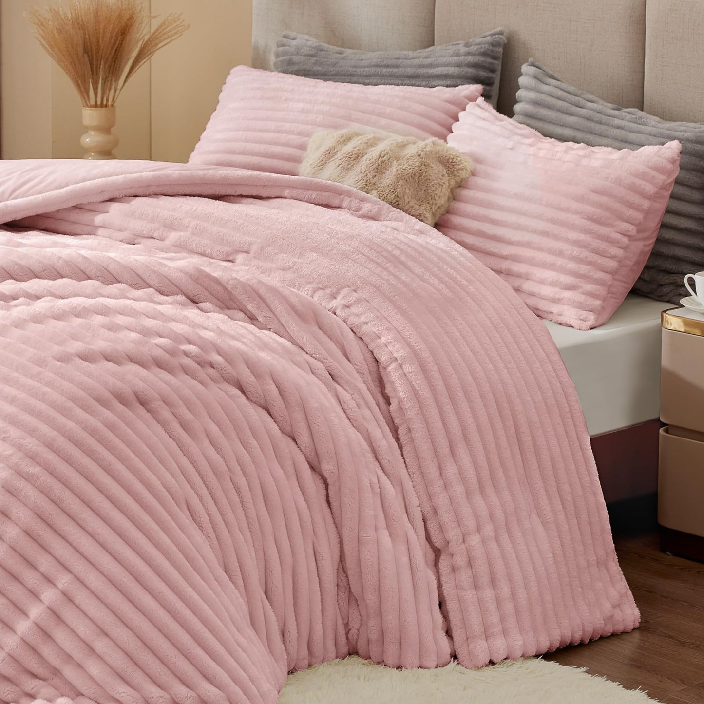 BEDELITE Fleece Queen Comforter Set -Super Soft & Warm Fluffy Pink Bedding, Luxury Fuzzy Heavy Bed Set for Winter with 2 Pillow Cases