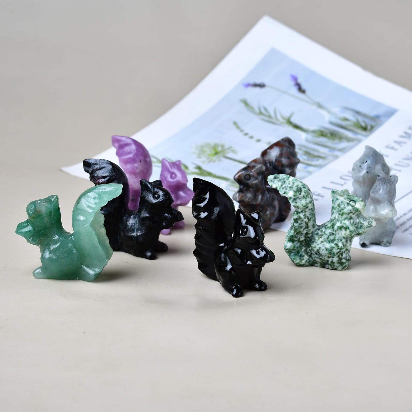 DZJXBZhu Obsidian Squirrel Crystal Healing Stone Spiritual Meditation Pocket Figurine Statue Natural Gemston Hand Carved Polished Home Room Office Desk Decoration Gift Collect