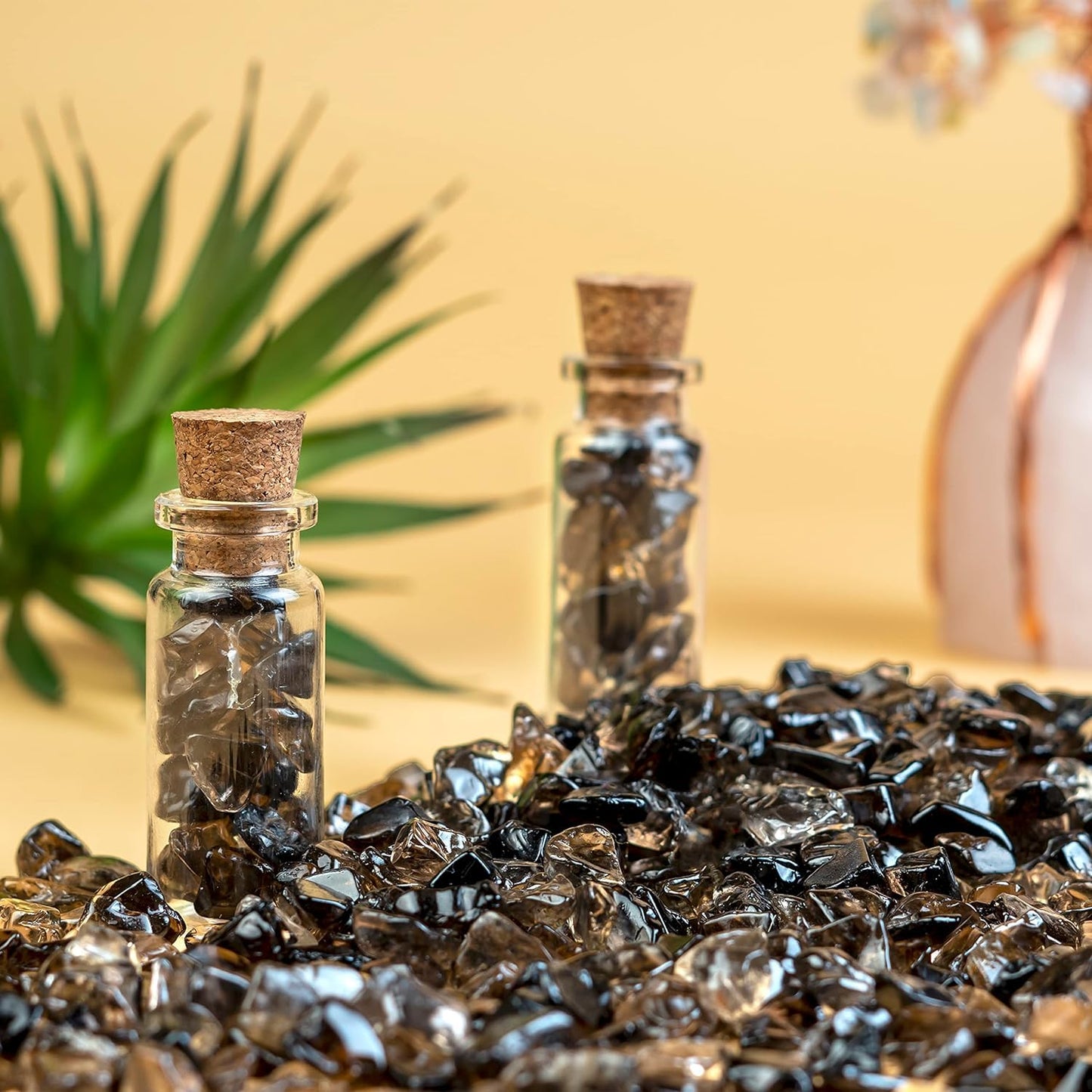 ZAICUS Smoky Quartz Crystal Chips Bulk Gemstone Valentine Gift, Healing Crystal Natural Irregular Shaped Crushed Stone Reik Healing Tumbled Chips Crystal Chips for Witchcraft & Jewelry Making 1 Lb