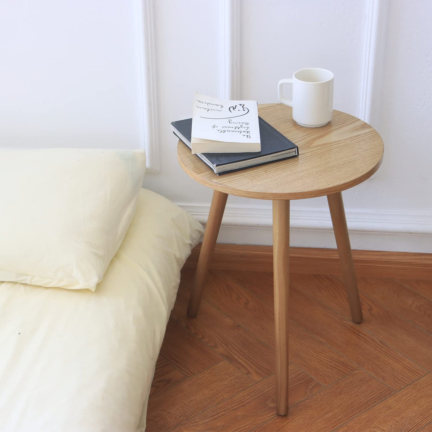 AWASEN Side Table Round, Small Accent Table Nightstand Modern End Table for Living Room Bedroom Office Small Spaces, 15.7''D x 19.69''H(Natural Walnut)