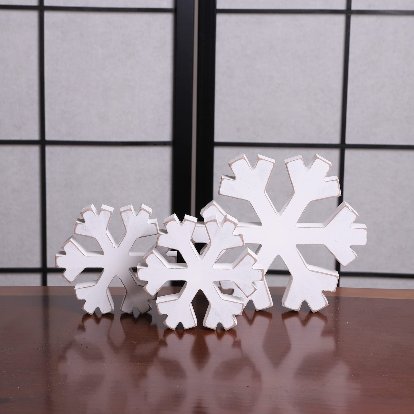 WAWOO 3 Pieces Winter Farmhouse Snowflake Decor - White Distressed Snowflakes for Christmas, Photo Props, Fireplace