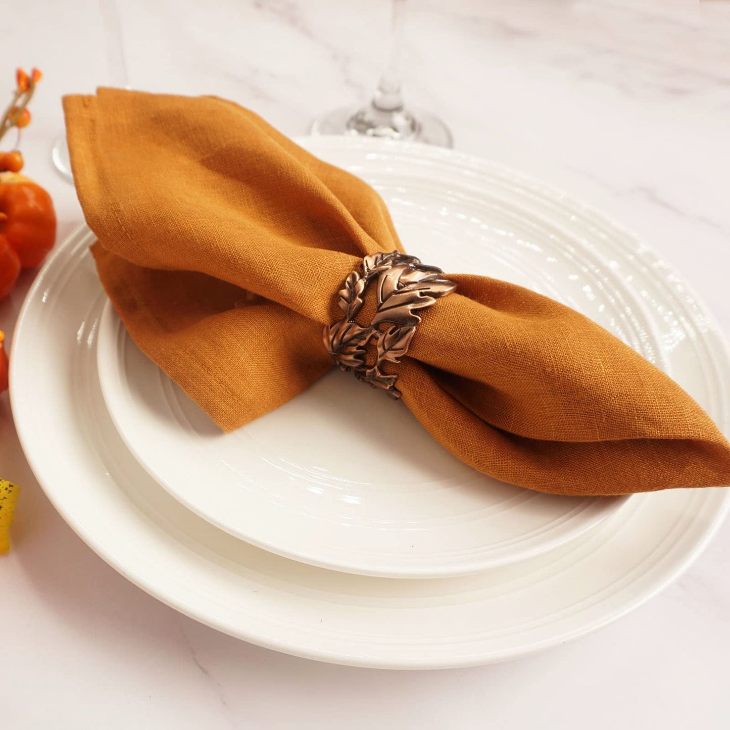 Utalek Leaf Shape Napkin Rings Set of 6, Bronze Napkin Rings Metal Napkin Ring Holders for Dinner Party, Wedding, Banquets,Thanksgiving, Holiday Table Settings