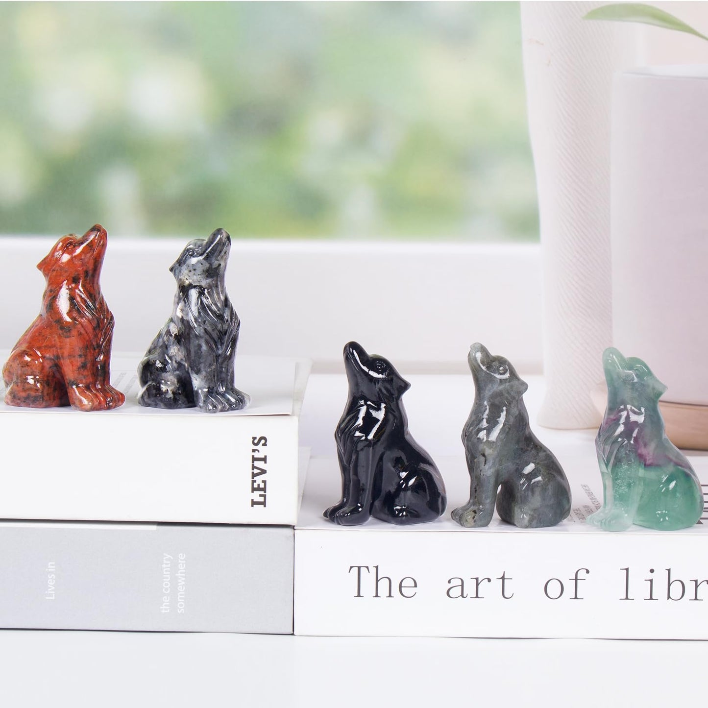 Ytbeoxk 2 Inch Red Sesame Stone Wolf Crystal Statue Wolf Decor Healing Crystal Wolf Figurines Hand Carved Stone Energy Gemstones for Luck Statue in Home and Office Meditation