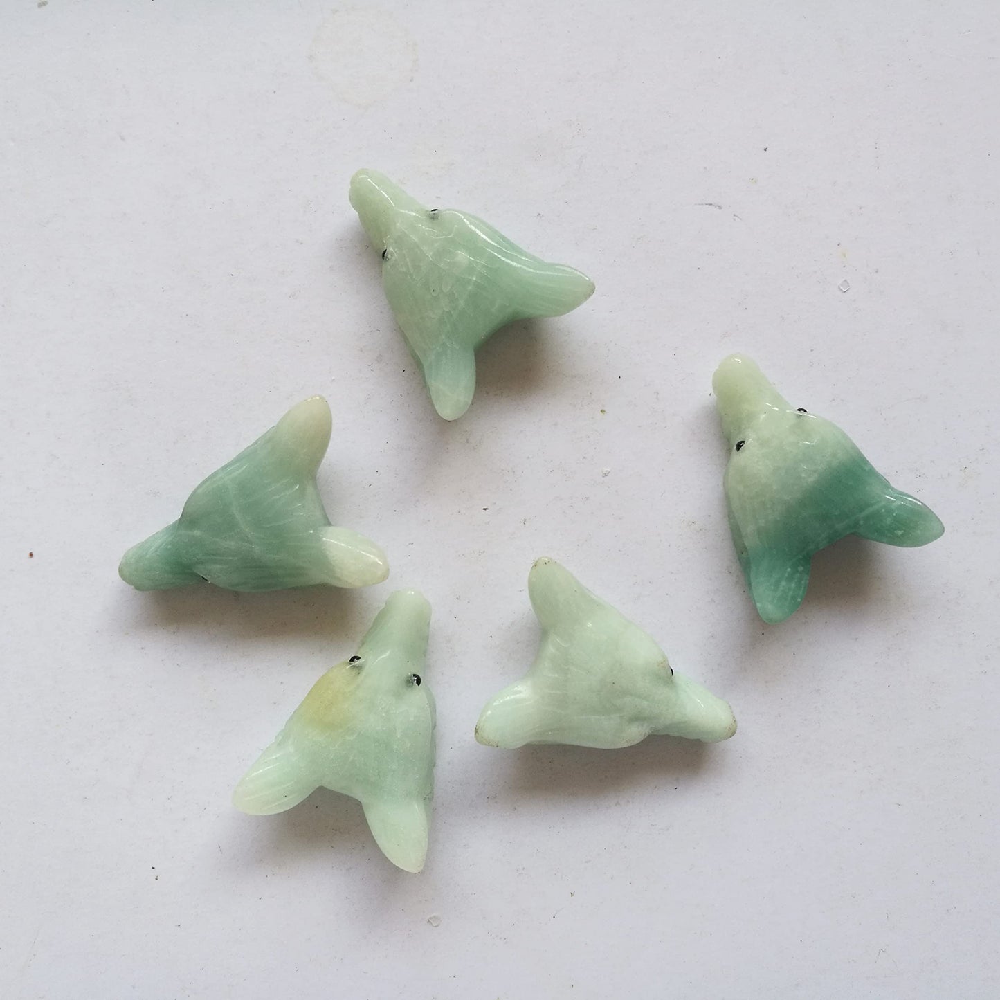 Bacatgem Natural Amazonite 1.37 inchs Wolf Head Pocket Crystals and Healing Stone Figurine,Haped DIY-Jewelry Pendant