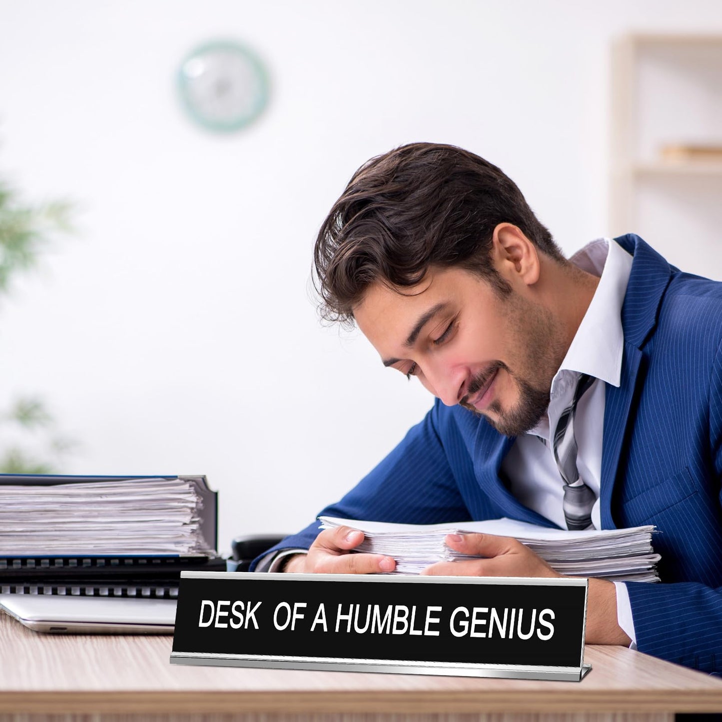 Menkxi Funny Desk Signs for Office, Novelty Nameplate Office Decor Black Desk Plaque for Women Men Coworker Gift Home Supply Accessories, 10 x 2 Inch(Desk of A Humble Genius)