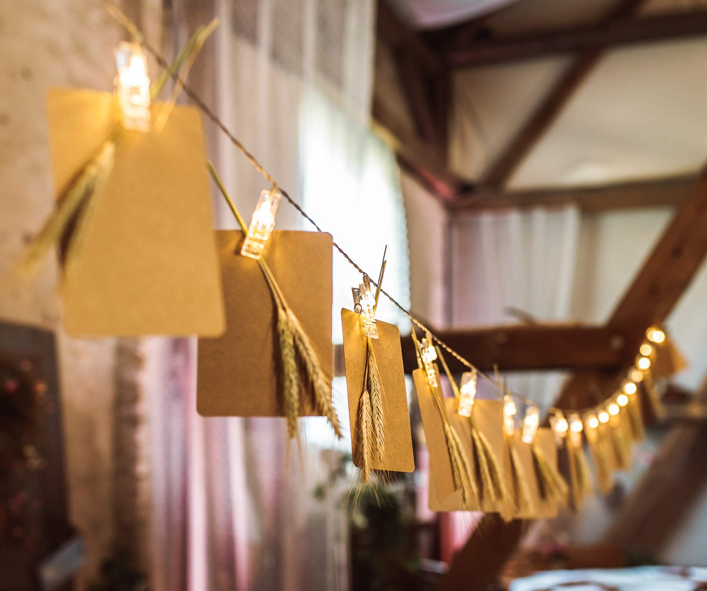 CozyHome - 5.5YD photo string with clips battery with timer remote | 30x light clips led | hanging fairy picture indoor | photo lights with clips | clip lights for girl pictures | teen girl room decor