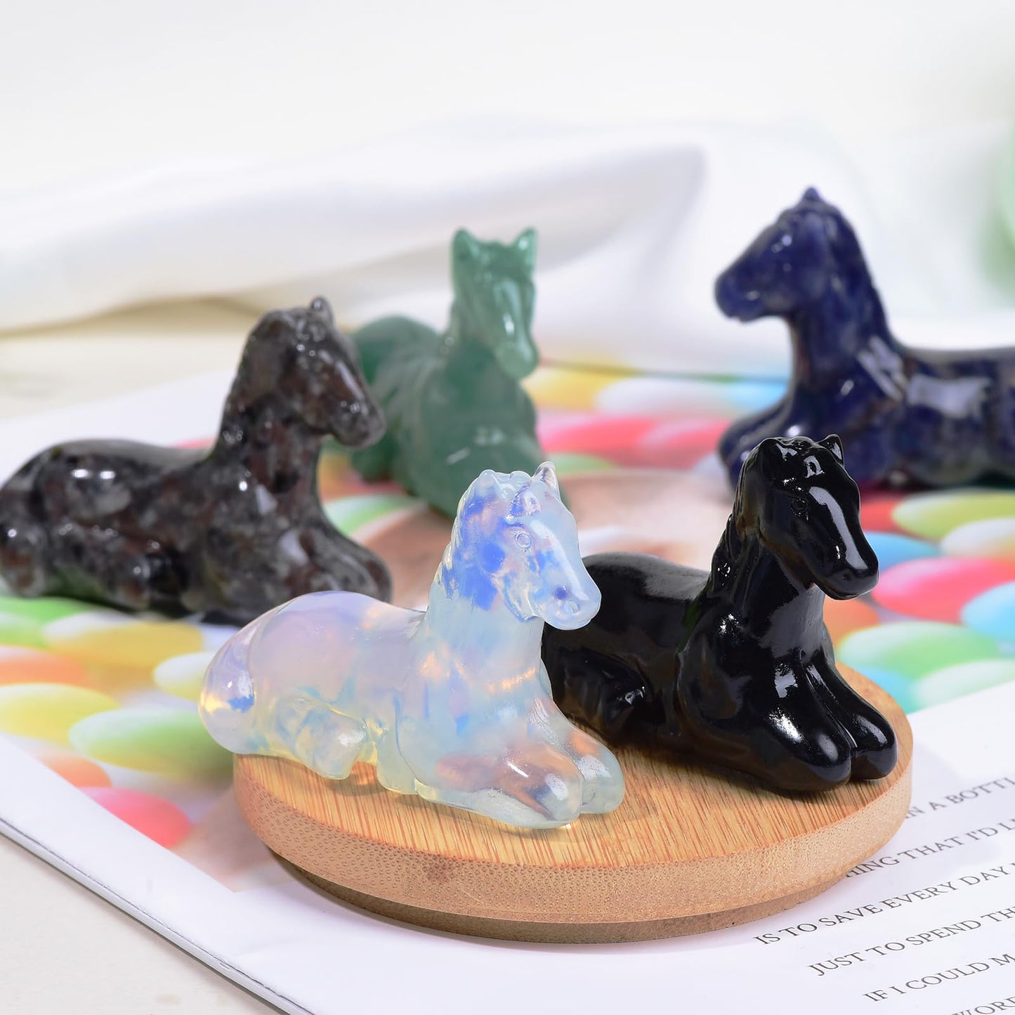 2.2 Inch Blue Sodalite Horse Crystal Figurines, Hand-Carved Healing Crystals Decor, White Horse Statues Stone Energy Gemstones, in Bedroom Office Meditation Horse Memorial Gifts for Men and Women