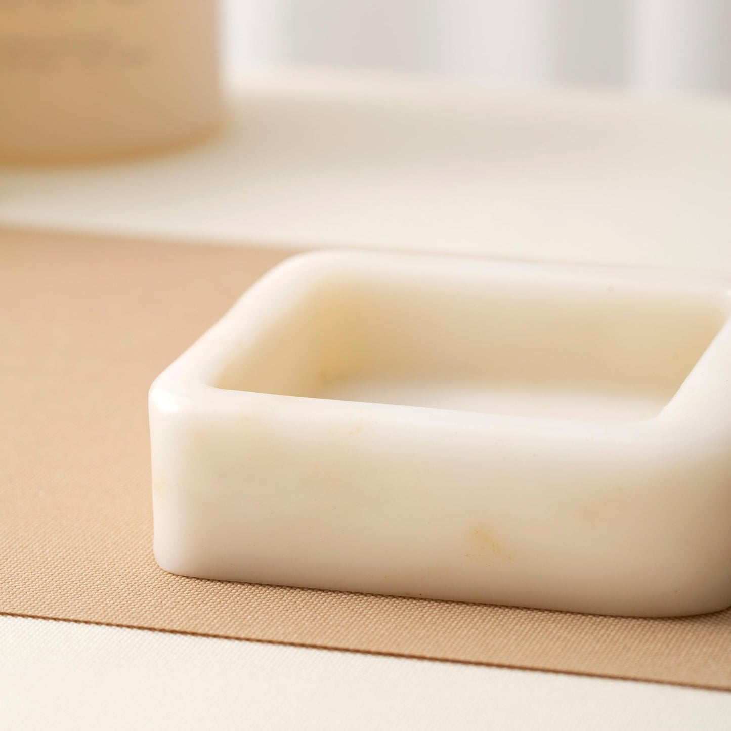 CM CHIC MONDAY Marble Ring Holder for Women, Irregular Square Jewelry Dish Tray, Monthers Day Gifts Small Ring Dish(Natural White)