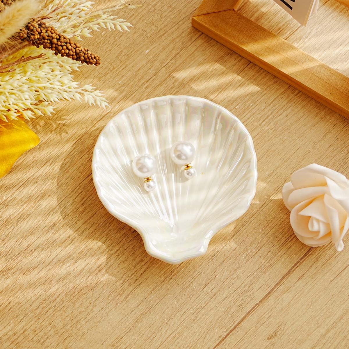 Gifts For Women Shell Ceramic Jewelry Dish Tray, Vanity Ring Dish Ceramic Jewlery Trays Trinket Ring Holder,Room Decor Aesthetic,Decorative Vanity Key Tray (Shell A)