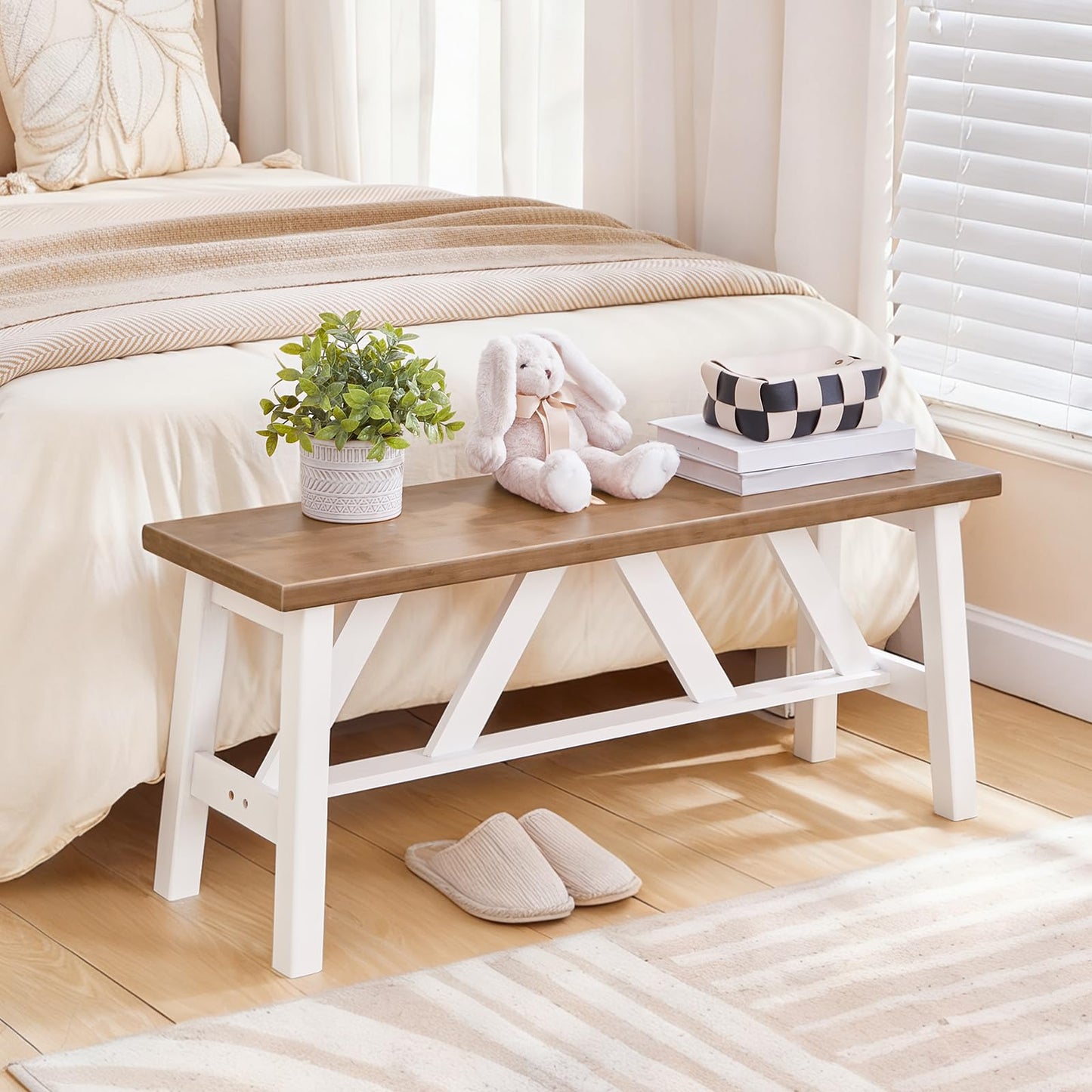 HOOBRO Bamboo Dining Bench, 39.4 inch Farmhouse Kitchen Table Bench, Solid Bamboo Dining Room Bench for Kitchen, Living Room, Bedroom, Hallway, Sturdy and Stable, Walnut and White WH17CD01